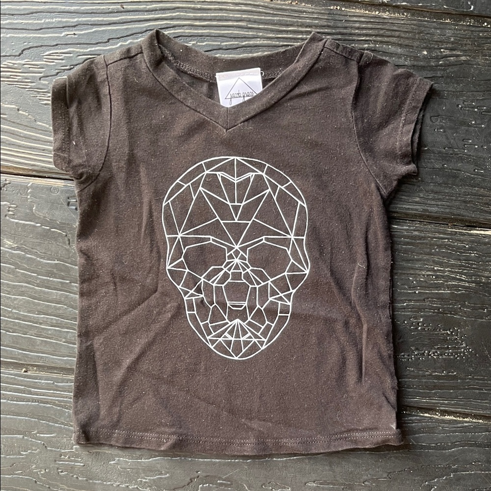 🩵‎ 4/$20 Black Geometric Skull Tee for Kids